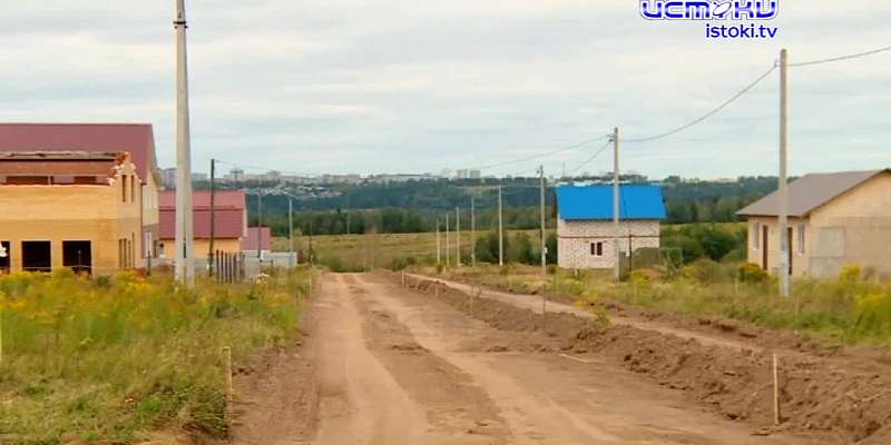 Ленин всегда живой! Сегодня вождю мирового пролетариата исполнилось 152 года со дня рождения. Орловские коммунисты, по традиции, возложили цветы к его...