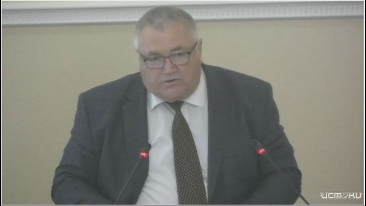 Юрий Савенков провел совещание с главами районов