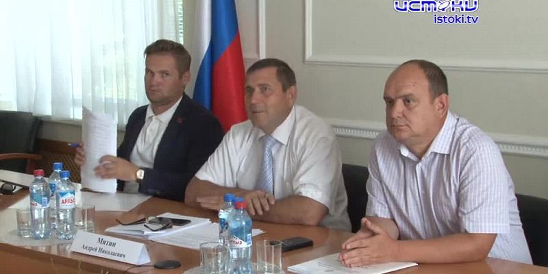 День медицинского работника, горячие проблемы ЖКХ — сегодня в программе «Оперативный эфир»