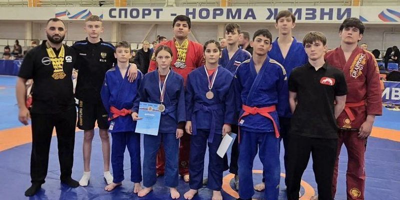 Орловские грэпплеры завоевали медали окружных соревнований
