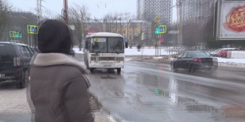 Чистоту и техническое состояние общественного транспорта обсуждали вчера в городской администрации