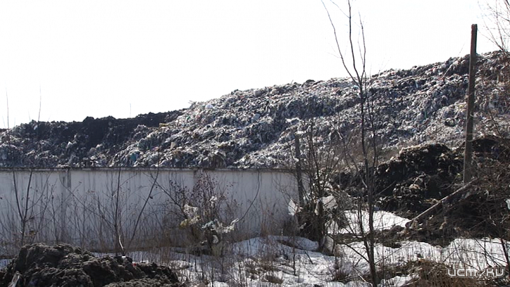 В Орле снова случился пожар на мусорном полигоне