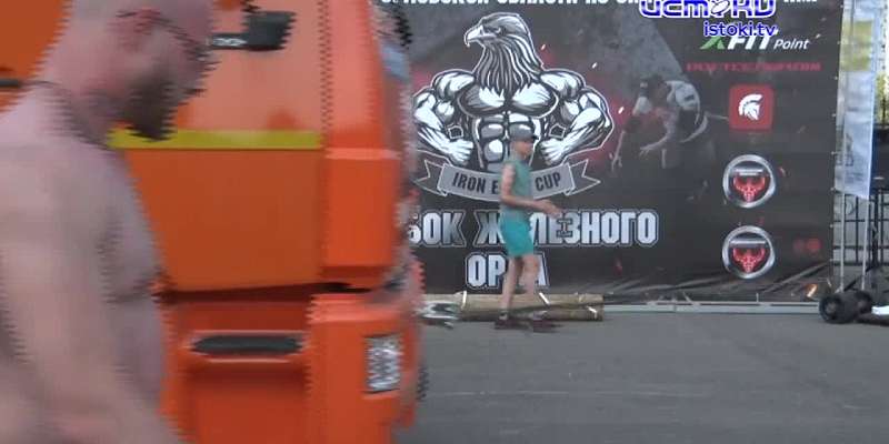 Под музыку тяжёлого рока. Железные орлы тягали КАМАЗ на первом фестивале силового экстрима в Орле