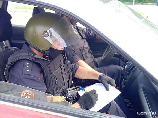 Орловчанин украл из магазина электроинструмент. Его задержали в соседнем с магазином дворе Орловчанин украл из магазина электроинструмент. Его задержали в соседнем с магазином дворе