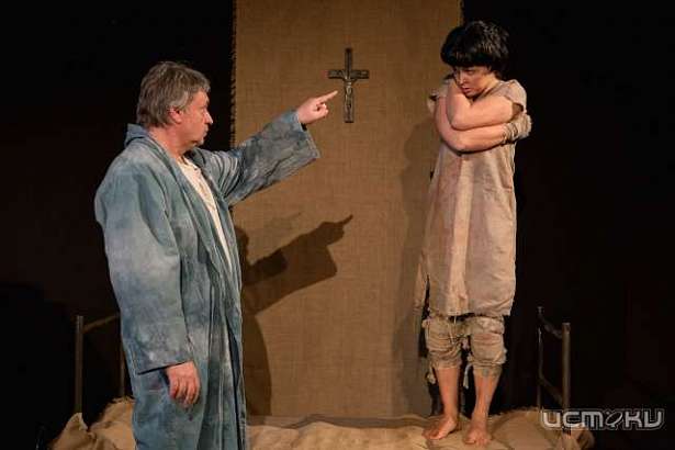 Орловчан приглашают на трагический фарс