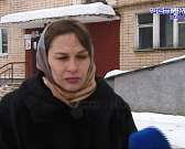 ЖКХалатность... Жильцы дома №22 по ул. Лазо уже устали от равнодушия УК. А для ЖЭУ-24 полуразрушенные подъезды в подшевном доме - норма