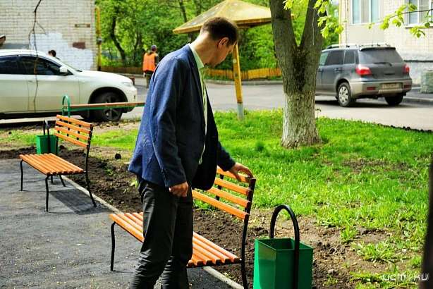 В Орле первый раз в этом году отремонтировали двор