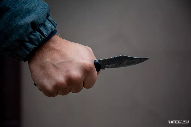 В Орловском районе мужчина нанёс ножевое ранение знакомому во время ссоры В Орловском районе мужчина нанёс ножевое ранение знакомому во время ссоры