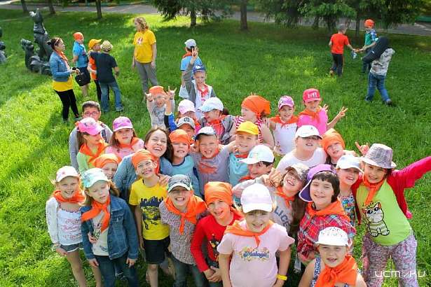 В Орле благодаря профсоюзам родителям не придется платить за лагеря больше