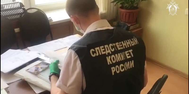 Отца мценских детей, приехавшего на Первый канал, уличили в жестоком обращении
