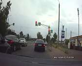 Видео: орловчанин чудом избежал серьезной аварии в Северном районе