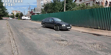  В Советском районе Орла жители ежедневно пробираются по разрушенной улице Матросова