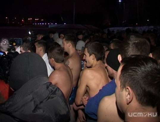 В Орле окунаться в проруби начали с вечера 18 января
