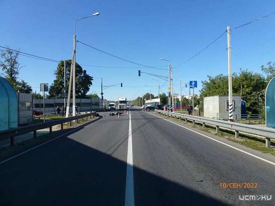 Мотоциклист в районе Знаменки устроил аварию с пострадавшими