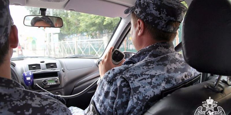 Силовики задержали дебошира в орловском супермаркете