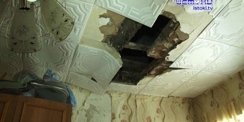 В регионе за сутки выявили почти полсотни больных коронавирусом, а еще в одном орловском доме обрушился потолок