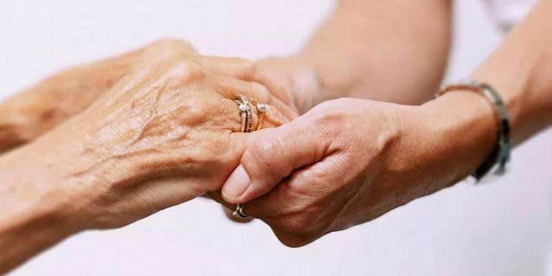 148 орловским соцработникам положены президентские выплаты за 14-дневные смены