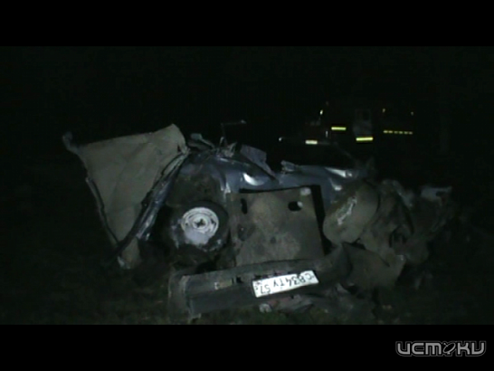 Пассажирский локомотив протаранил жигули Пассажирский локомотив протаранил жигули