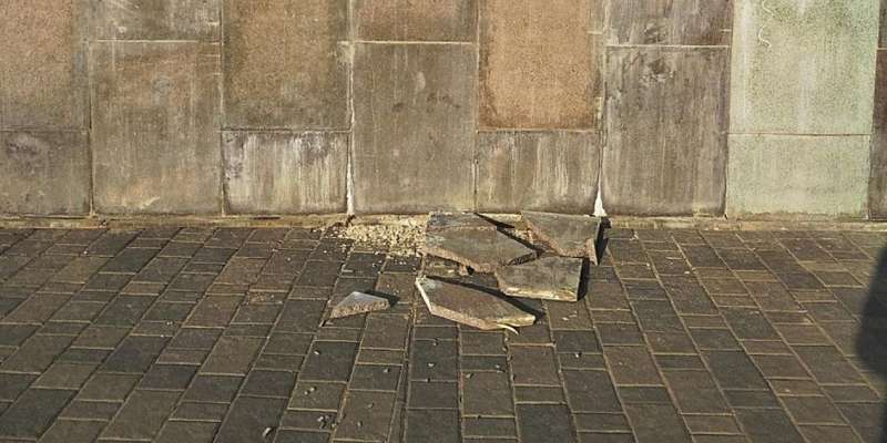 Орловчан призывают с осторожностью ходить по набережной