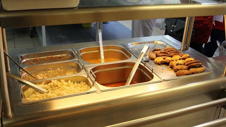 На Орловщине выписали штрафы на 400 тысяч рублей за нарушения в системе школьного питания