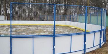 "Зачем всех горожан кучковать к зданию Администрации?"