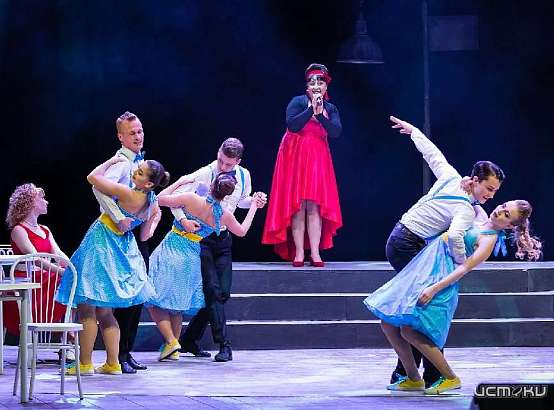 ОГАТ им. Тургенева зовет в волшебный мир музыки и любви