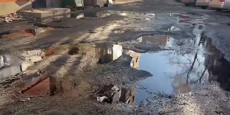 В Орле на ул. Комсомольской появился портал в потусторонний мир