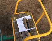 Финал очередной стройки в Орле. К сдаче готовится парк Ботаника, где всё лето делали тротуары, ставили фонари и скамейки