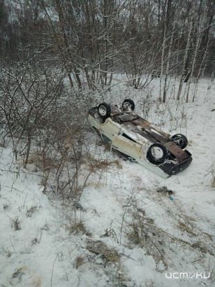 На Орловщине пьяный водитель опрокинулся в кювет