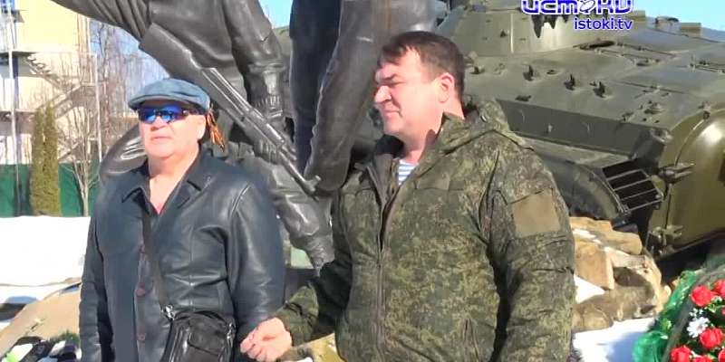 По улицам города проехала колонна из 50 машин. Орел присоединился к Всероссийской акции в поддержку спецоперации на Украине