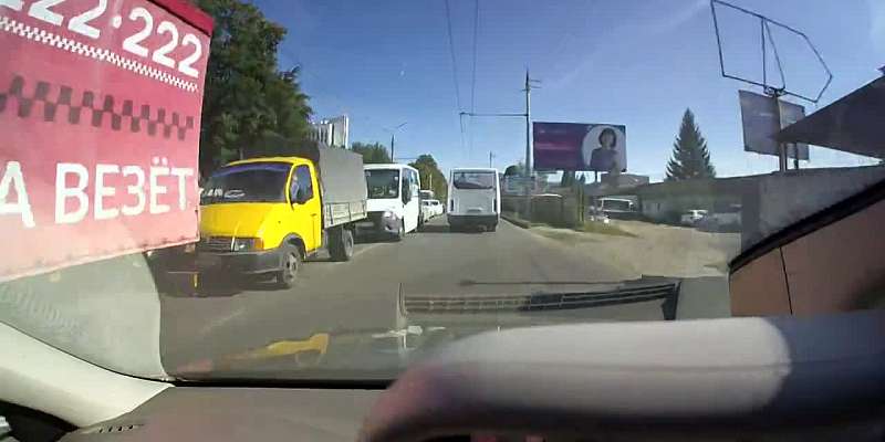 В Орле улица Лескова встала из-за незначительного ДТП