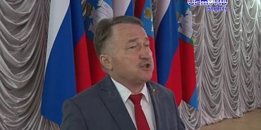 Как губернатор топил областных депутатов в море позитива...