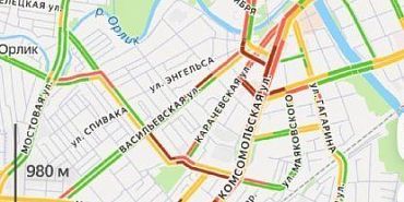 В эти минуты Орел сковали пробки
