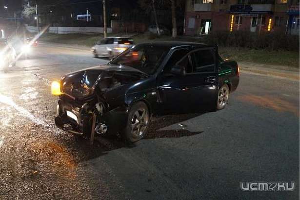 В Орле девушка без водительских прав устроила ДТП