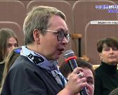 Накануне губернатор Клычков провел свою ежегодную пресс-конференцию Накануне губернатор Клычков провел свою ежегодную пресс-конференцию