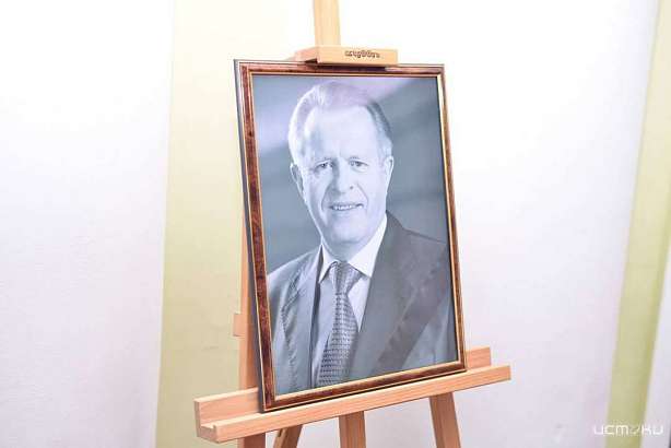 В Орле прощаются с Иваном Мосякиным