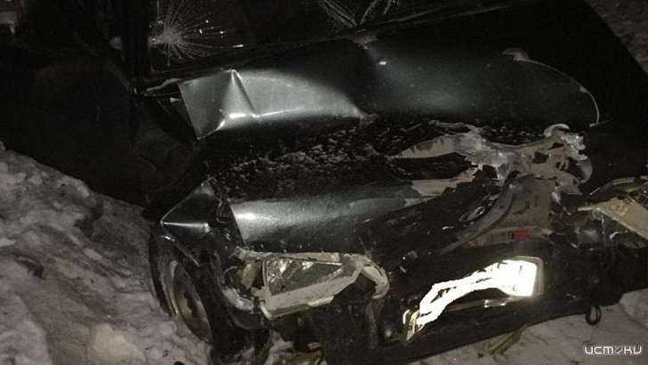 ДТП под Орлом: выезжая с заправки, иномарка не пропустила ВАЗ