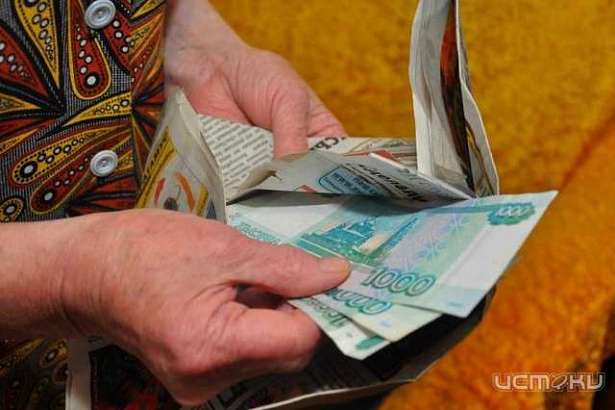 В Орле мошенницы похитили у бабушки 10 тысяч рублей