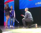 На музыкально-патриотическом марафоне "Zа Россию", после выступления Аниты Цой со сцены было сделано предложение руки и сердца