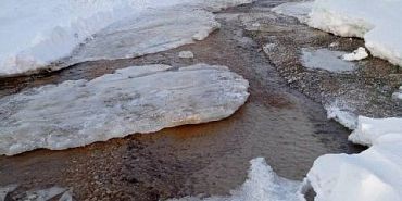 В деревне Овсянниково Орловского МО в воскресенье по улицам хлестала вода