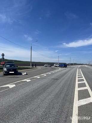 На орловской трассе жестко столкнулись две иномарки. Оба водителя попали в больницу