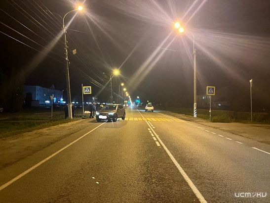 В Нарышкино кроссовер сбил девушку на пешеходном переходе