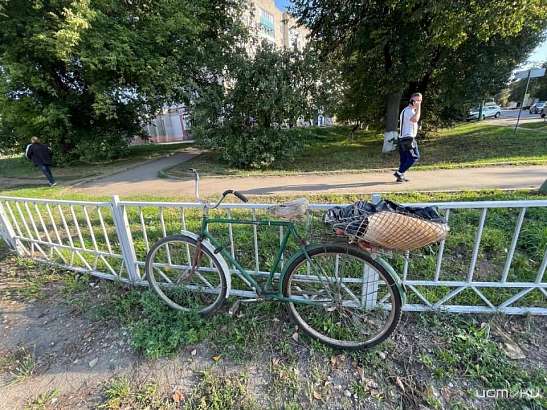 Во Мценске велосипедист врезался в «ГАЗ» и попал в больницу