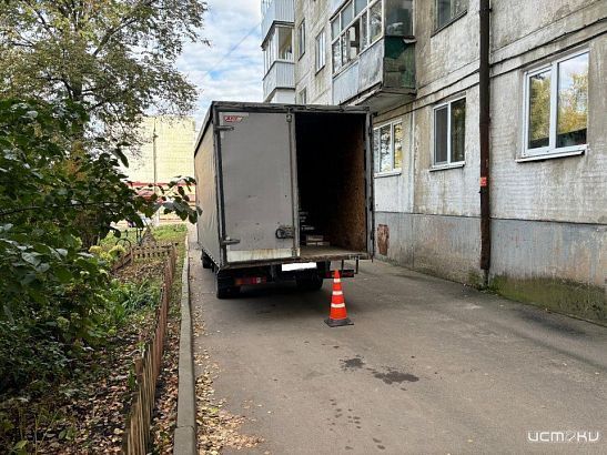 92-летний дедушка попал под колеса грузовика