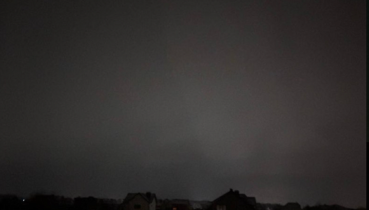 Около полуночи орловчане и жители МО были встревожены звуками взрывов