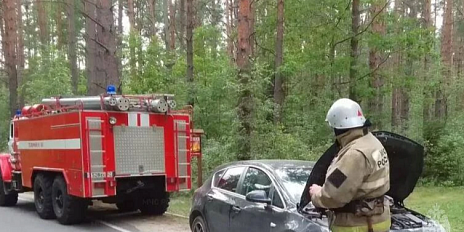 Накануне в орловском регионе при движении загорелся автомобиль