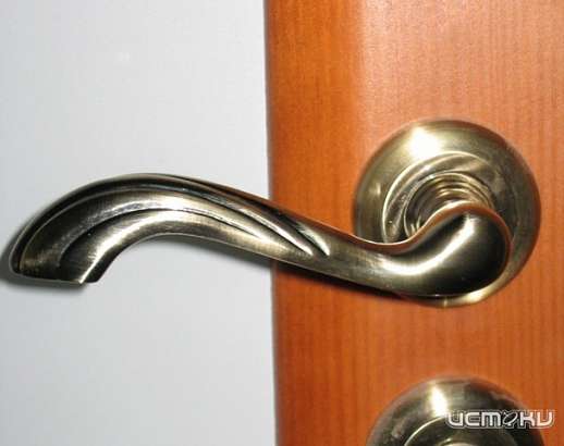 В Орле в магазине дверей установлено нарушение прав потребителей