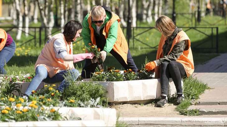 Почти 400 орловчан участвовали в общественных работах