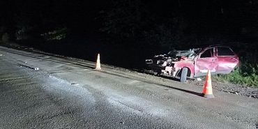 дтп Под Орлом автомобиль врезался в земляной вал: водитель в больнице