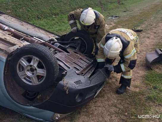 ДТП с переворотом: под Орлом пострадали два пассажира иномарки
